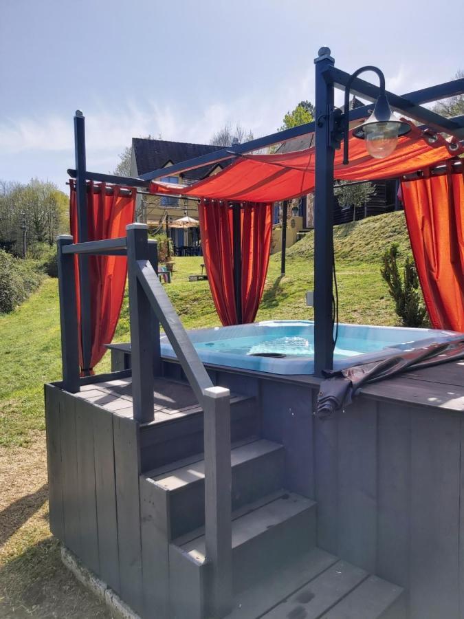Bonbon Chambre D'Hotes Saint-Julien-de-Lampon Exteriér fotografie